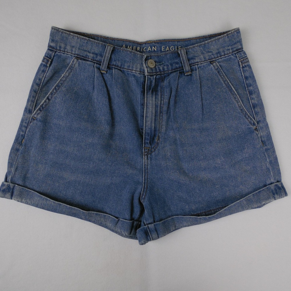 American Eagle Mom Shorts Women's Size 6 Light Wash High Rise Denim Cuffed
